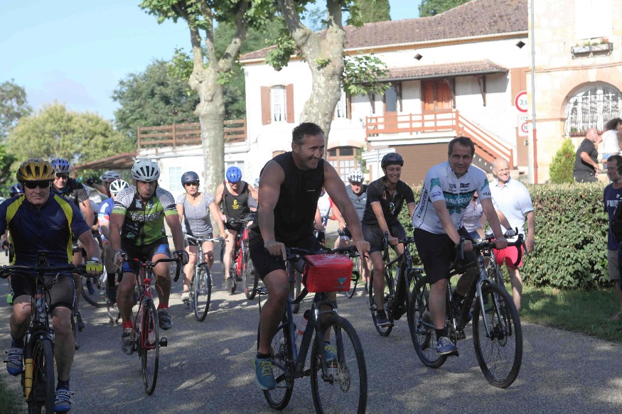 Les agents du Département Tarn et Garonne  s'essaient  au tracé du Tour de France 2022
