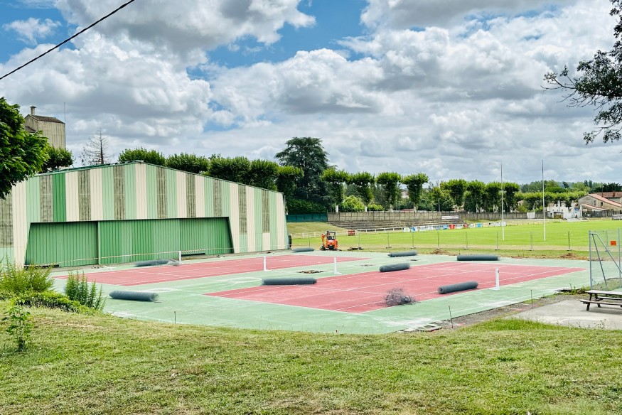 Vic-Fezensac : bientôt des terrains de tennis et de boules lyonnaises couverts en panneaux photovoltaïques